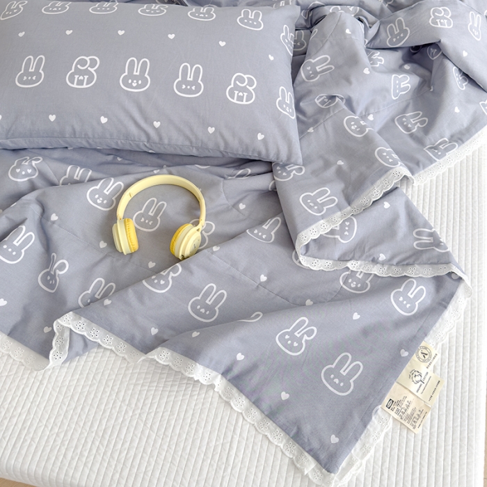 91家纺网 家纺一手货源 找家纺 芯恋 2025新款韩版花边里外全棉棉花夏被春秋被 可爱兔