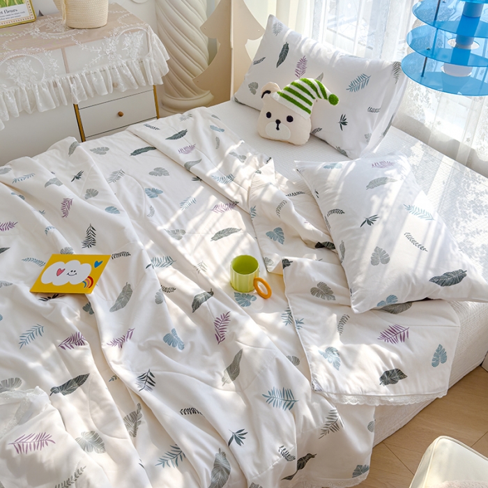 91家纺网 家纺一手货源 找家纺 芯恋 2025新款韩版花边里外全棉棉花夏被春秋被 绿朵清晨