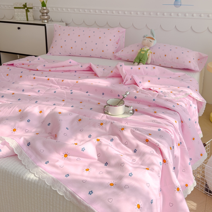 91家纺网 家纺一手货源 找家纺 芯恋 2025新款韩版花边里外全棉棉花夏被春秋被 漫步时光