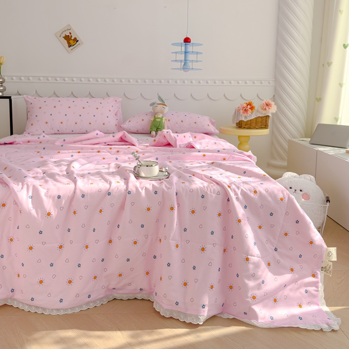 91家纺网 家纺一手货源 找家纺 芯恋 2025新款韩版花边里外全棉棉花夏被春秋被 漫步时光