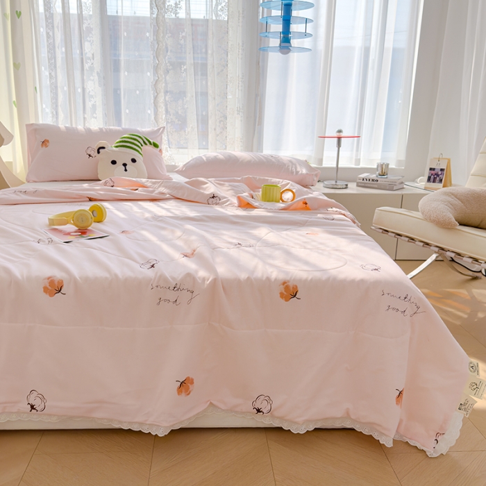 91家纺网 家纺一手货源 找家纺 芯恋 2025新款韩版花边里外全棉棉花夏被春秋被 棉花朵朵-肉桂粉