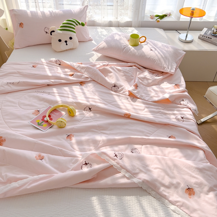 91家纺网 家纺一手货源 找家纺 芯恋 2025新款韩版花边里外全棉棉花夏被春秋被 棉花朵朵-肉桂粉