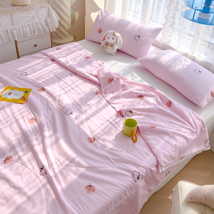 91家纺网 家纺一手货源 找家纺 芯恋 2025新款韩版花边里外全棉棉花夏被春秋被 棉花朵朵-樱花粉