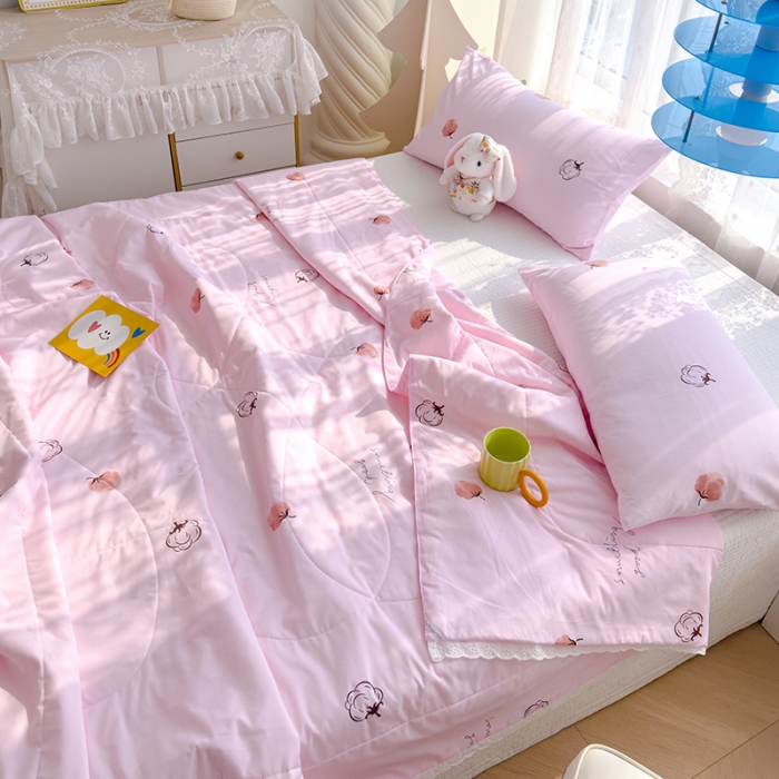 91家纺网 家纺一手货源 找家纺 芯恋 2025新款韩版花边里外全棉棉花夏被春秋被 棉花朵朵-樱花粉