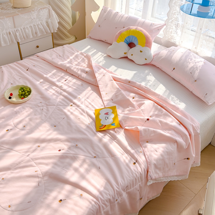 91家纺网 家纺一手货源 找家纺 芯恋 2025新款韩版花边里外全棉棉花夏被春秋被 蒲公英