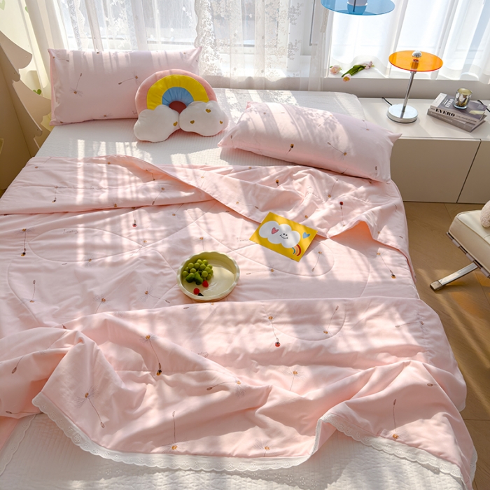 91家纺网 家纺一手货源 找家纺 芯恋 2025新款韩版花边里外全棉棉花夏被春秋被 蒲公英