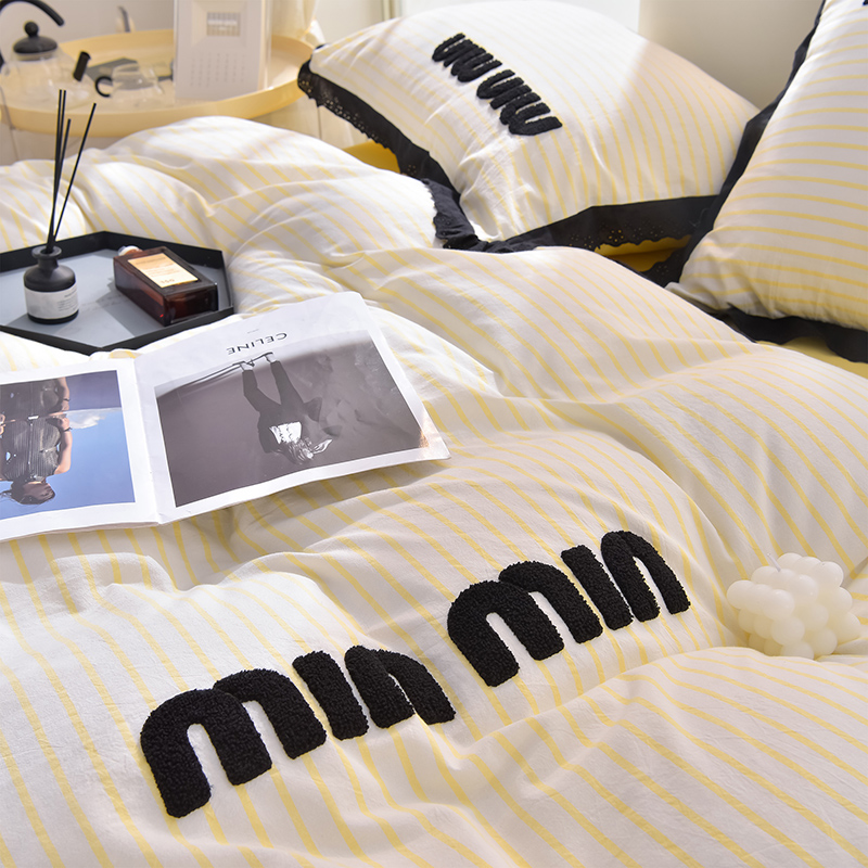 91家纺网 家纺一手货源 找家纺 炫拼 2025直播爆款新款A类全棉水洗棉毛巾绣四件套--赫本风 赫本—时光