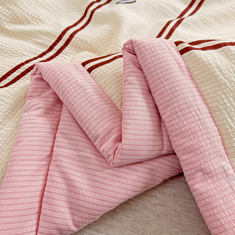 91家纺网 家纺一手货源 找家纺 星巴K家纺 2024新款小清新柔软泡泡棉夏凉被被子空调被夏被 粉喵