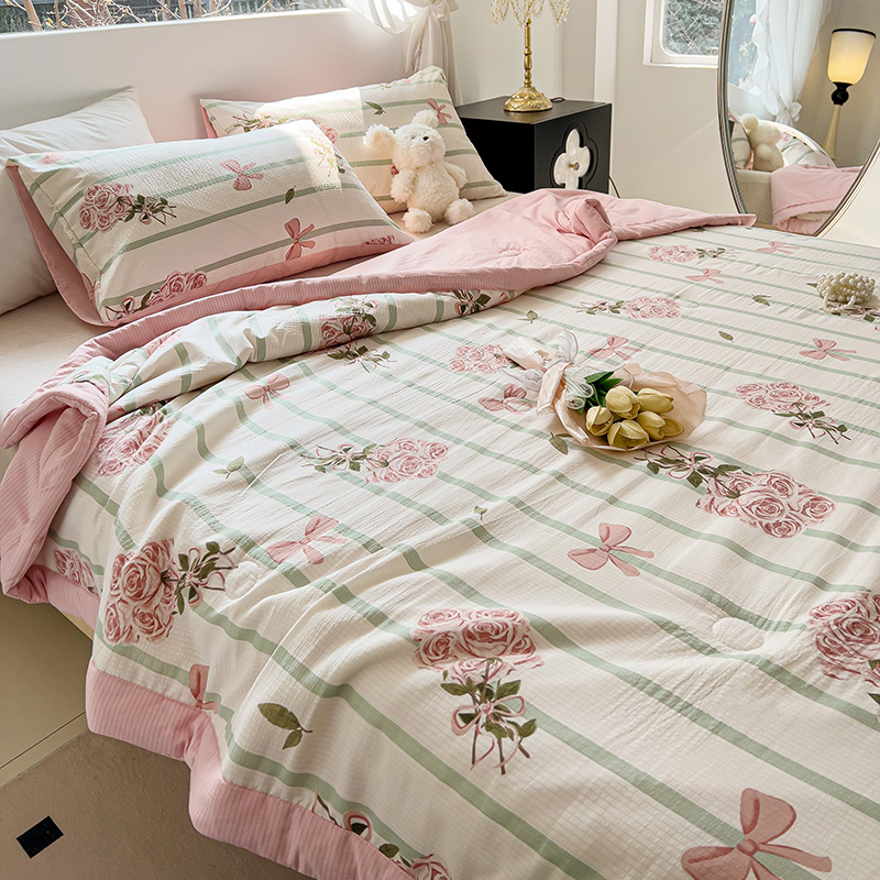 91家纺网 家纺一手货源 找家纺 星巴K家纺 2024新款小清新柔软泡泡棉夏凉被被子空调被夏被 花束