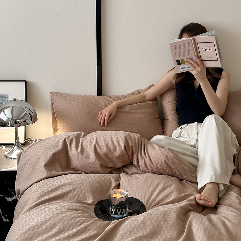 91家纺网 家纺一手货源 找家纺 （总）玖弘 2024新款染色提花系列四件套