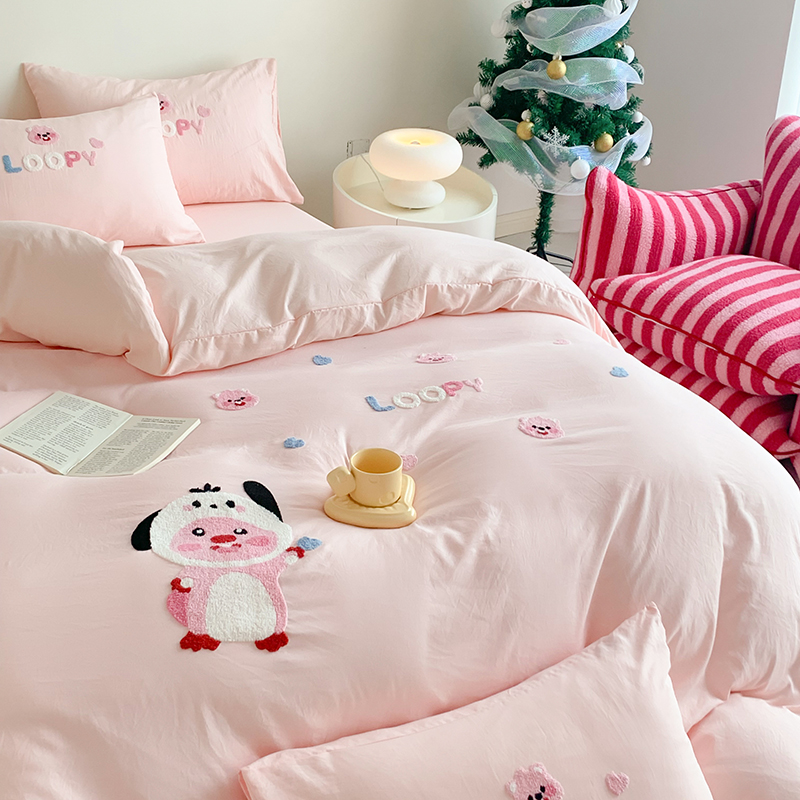 91家纺网 家纺一手货源 找家纺 凯儿2024新款水洗棉卡通毛巾绣四件套-专版花型 可爱海狸