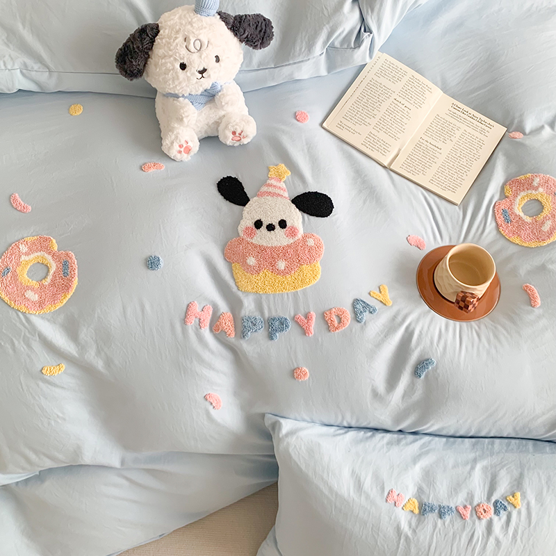 91家纺网 家纺一手货源 找家纺 凯儿2024新款水洗棉卡通毛巾绣四件套-专版花型 甜圈狗狗蓝