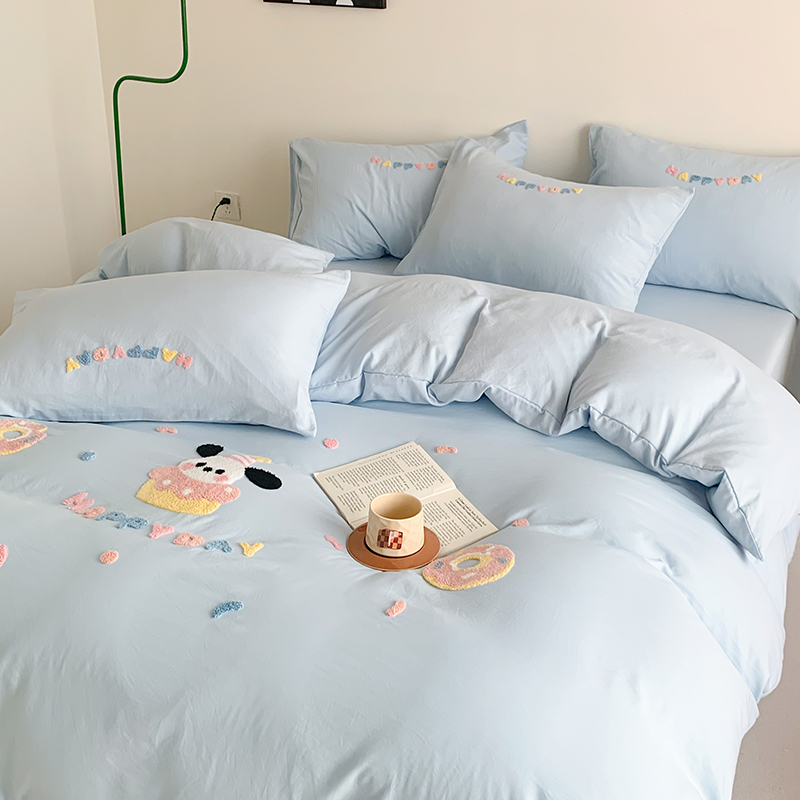 91家纺网 家纺一手货源 找家纺 凯儿2024新款水洗棉卡通毛巾绣四件套-专版花型 甜圈狗狗蓝