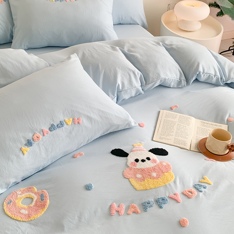 91家纺网 家纺一手货源 找家纺 凯儿2024新款水洗棉卡通毛巾绣四件套-专版花型 甜圈狗狗蓝