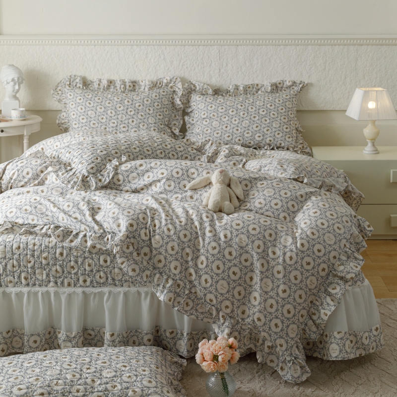 91家纺网 家纺一手货源 找家纺 胜权 2024新款高端欧根纱全棉印花夹棉床盖四件套 蔓灵阁