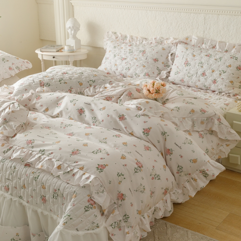 91家纺网 家纺一手货源 找家纺 胜权 2024新款高端欧根纱全棉印花夹棉床盖四件套 花兮白