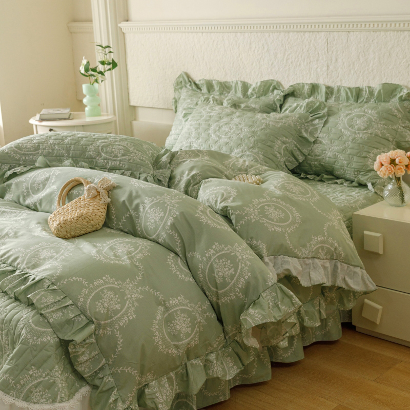 91家纺网 家纺一手货源 找家纺 胜权 2024新款高端欧根纱全棉印花夹棉床盖四件套 洛可可