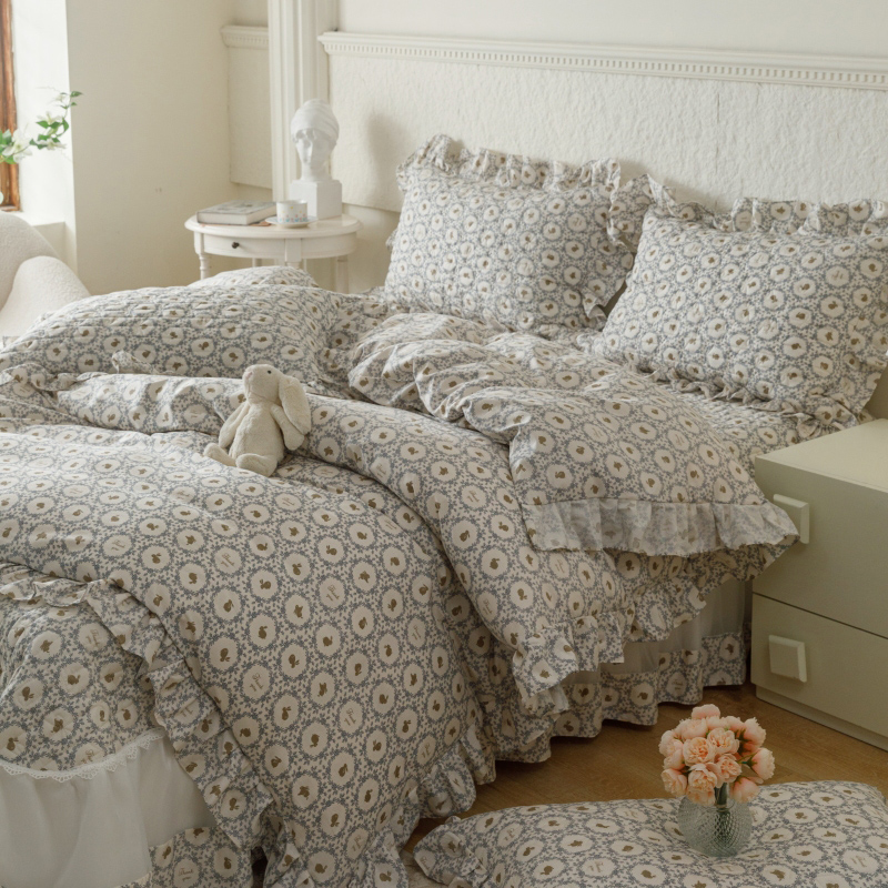 91家纺网 家纺一手货源 找家纺 胜权 2024新款高端欧根纱全棉印花夹棉床盖四件套 蔓灵阁