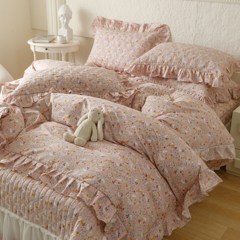 91家纺网 家纺一手货源 找家纺 胜权 2024新款高端欧根纱全棉印花夹棉床盖四件套 萌小兔