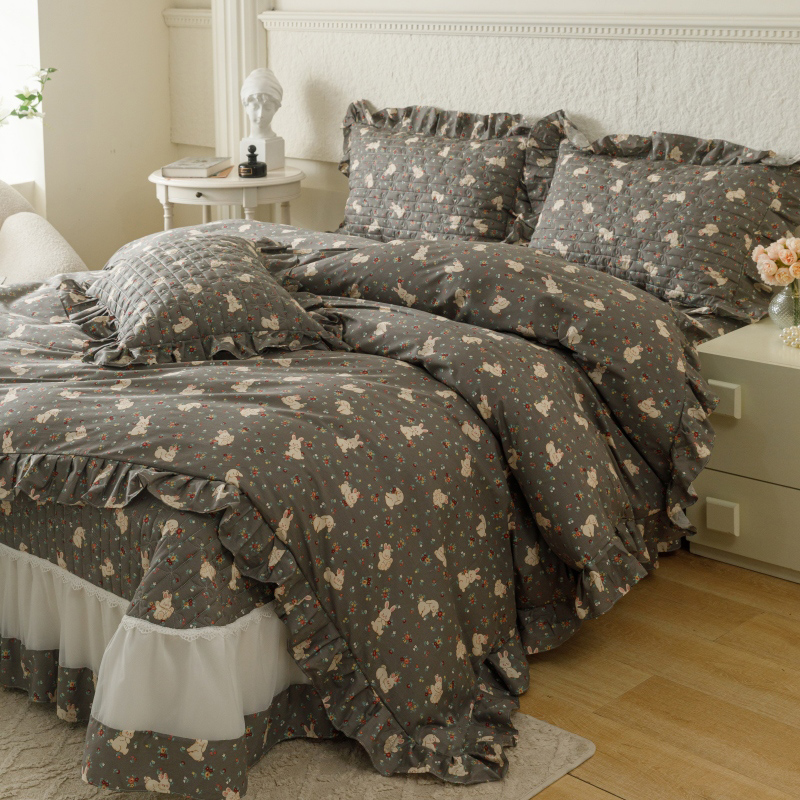 91家纺网 家纺一手货源 找家纺 胜权 2024新款高端欧根纱全棉印花夹棉床盖四件套 浅小沫