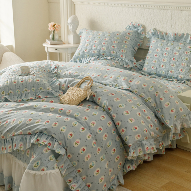 91家纺网 家纺一手货源 找家纺 胜权 2024新款高端欧根纱全棉印花夹棉床盖四件套 忘忧草