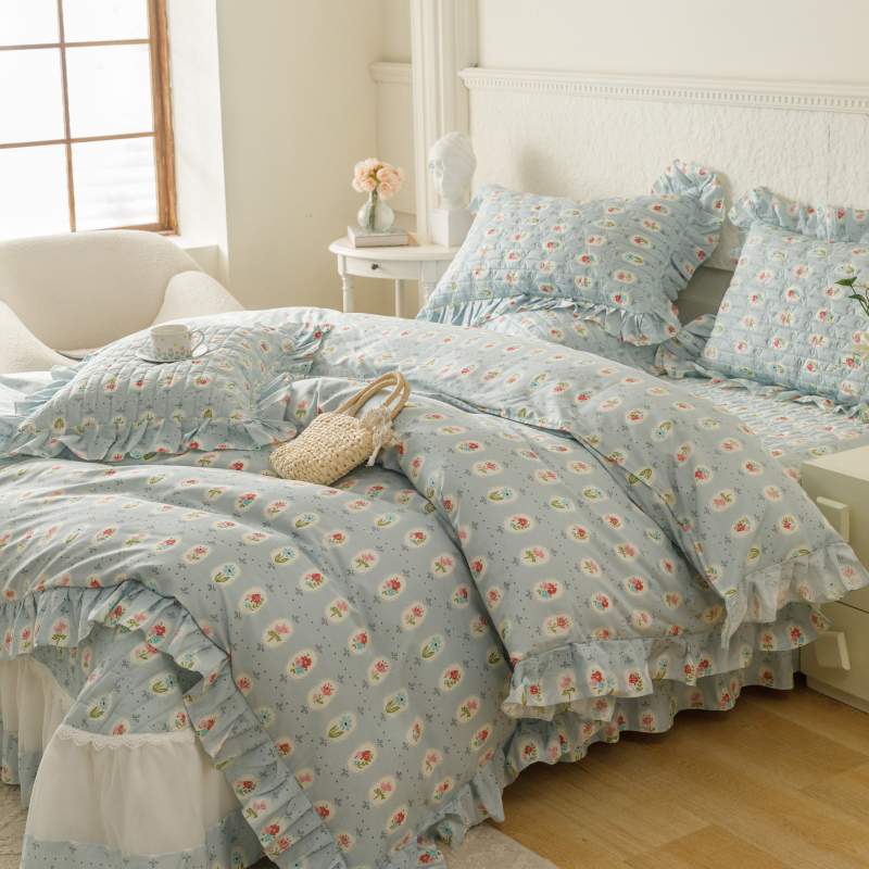 91家纺网 家纺一手货源 找家纺 胜权 2024新款高端欧根纱全棉印花夹棉床盖四件套 忘忧草