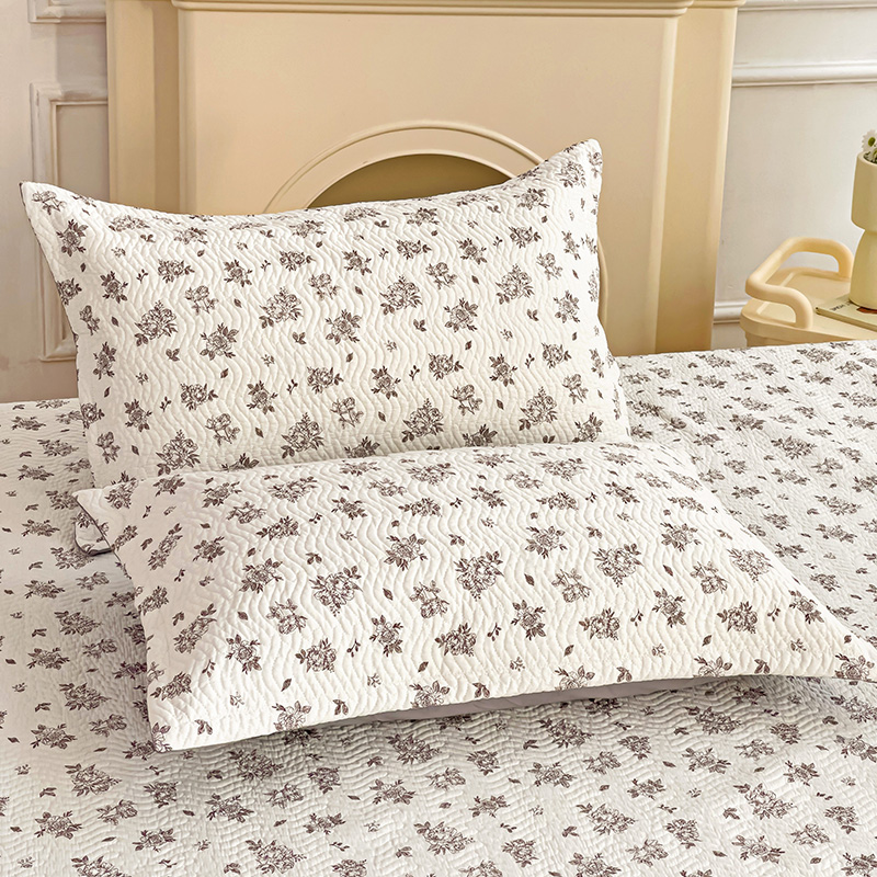 91家纺网 家纺一手货源 找家纺 胜权 2024新款双面全棉高温水洗夹棉枕套一对 紫荆花