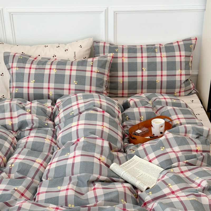 91家纺网 家纺一手货源 找家纺 昔可 2024新款全棉格子元素四件套  蓝格樱桃