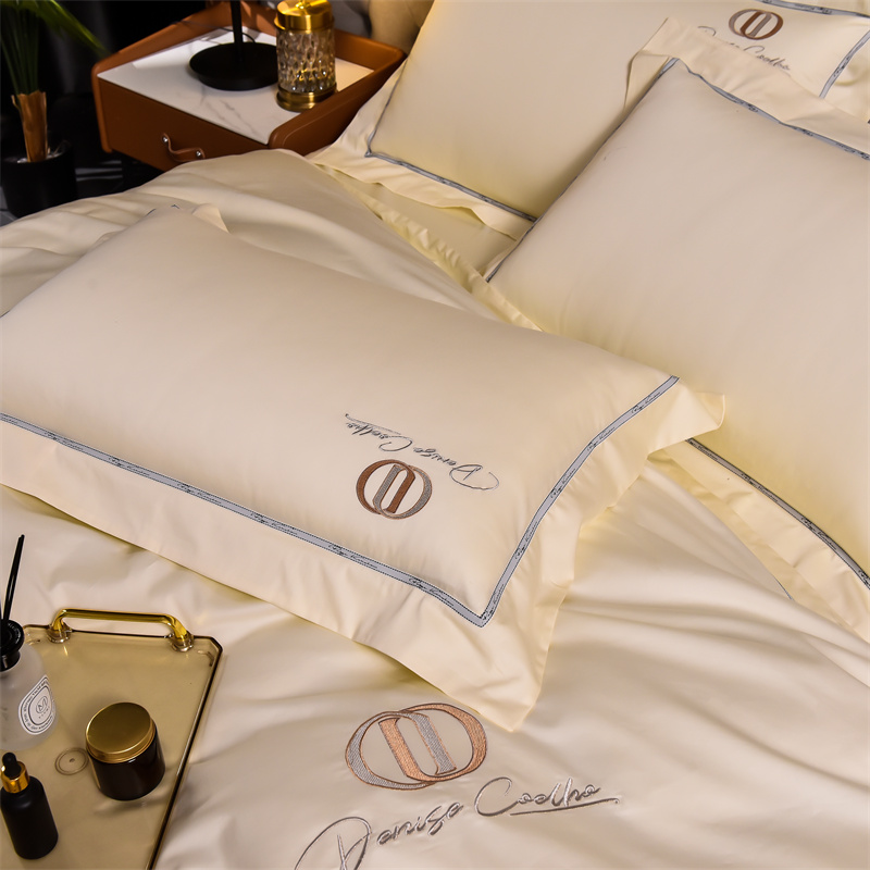 91家纺网 家纺一手货源 找家纺 瑞驰2024新款丹尼斯系列长绒棉绣花四件套 丹尼斯-牡蛎白