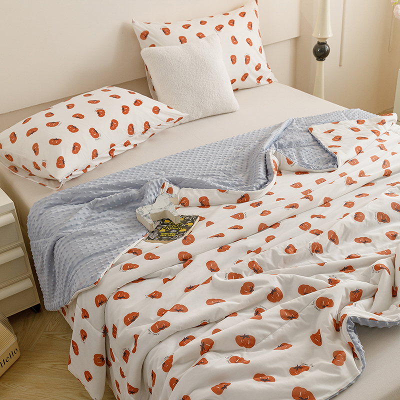 91家纺网 家纺一手货源 找家纺 绒梦里 2024新款小凉皮凉感冰豆豆夏被直播爆款夏凉被空调被 南瓜小梦