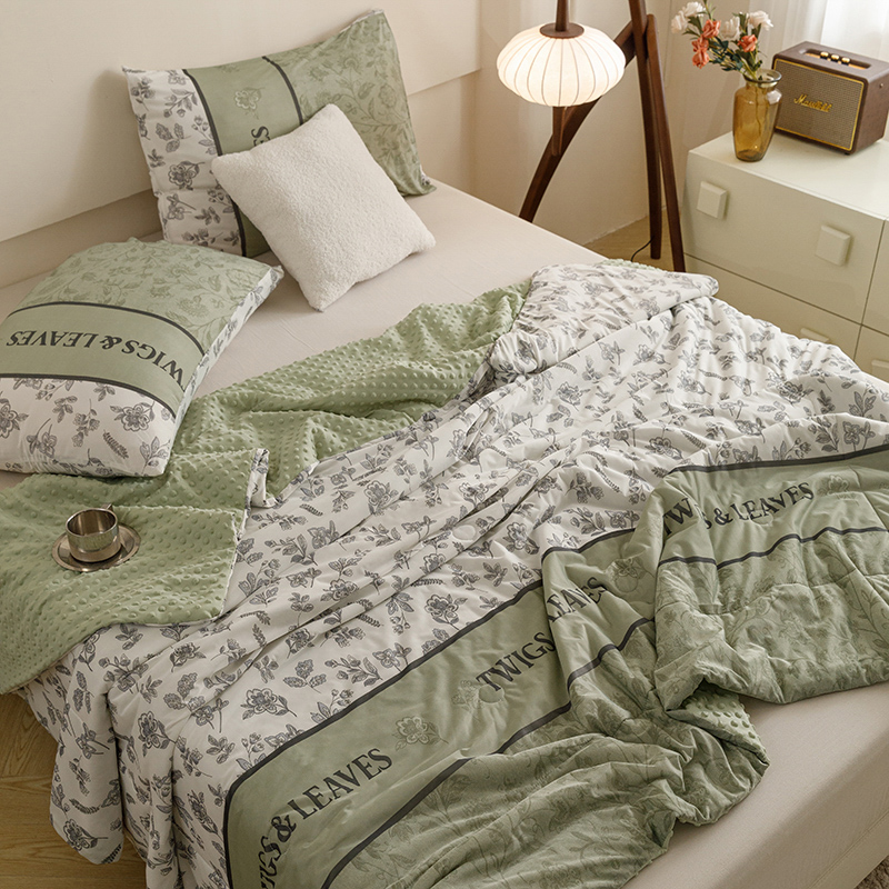 91家纺网 家纺一手货源 找家纺 绒梦里 2024新款小凉皮凉感冰豆豆夏被直播爆款夏凉被空调被 绿小香