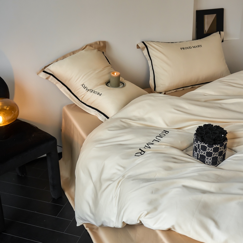 91家纺网 家纺一手货源 找家纺 60支贡缎新疆长绒棉床上四件套被罩高端轻奢简约刺绣被套全棉纯棉 珍娜-奶昔白香槟金