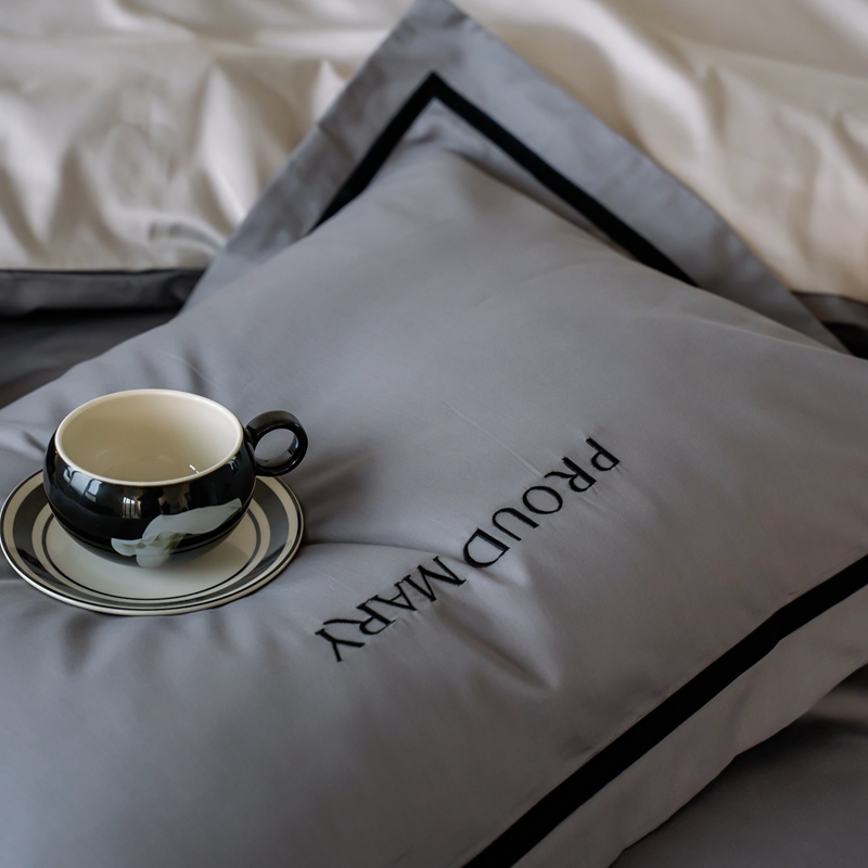 91家纺网 家纺一手货源 找家纺 60支贡缎新疆长绒棉床上四件套被罩高端轻奢简约刺绣被套全棉纯棉 珍娜-雅士灰烟墨灰