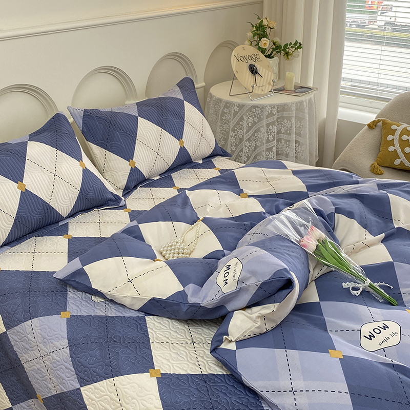 91家纺网 家纺一手货源 找家纺 胜权40支A类全棉夹棉绗缝13372简约款印花多功能床盖夏被四季通用 意林