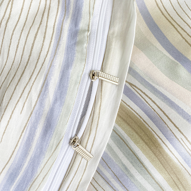 91家纺网 家纺一手货源 找家纺 胜权40支A类全棉夹棉绗缝13372简约款印花多功能床盖夏被四季通用 菱琅