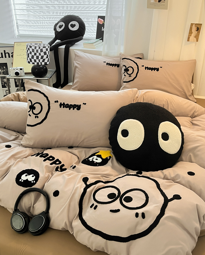 91家纺网 家纺一手货源 找家纺 沐慕家居 2024毛巾绣四件套 黑球球-卡其