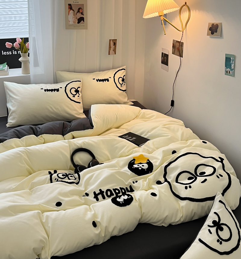 91家纺网 家纺一手货源 找家纺 沐慕家居 2024毛巾绣四件套 黑球球-米灰