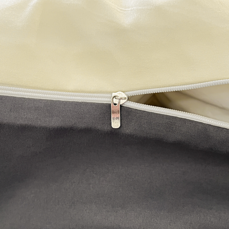 91家纺网 家纺一手货源 找家纺 沐慕家居 2024毛巾绣四件套 黑球球-米灰