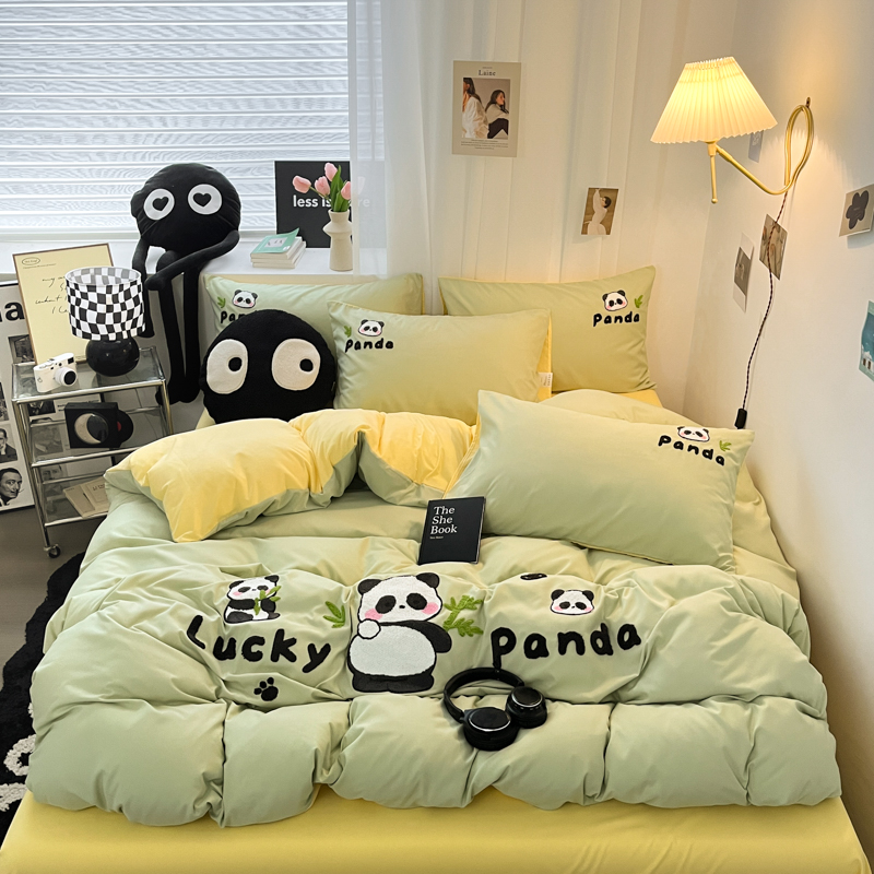 91家纺网 家纺一手货源 找家纺 沐慕家居 2024毛巾绣四件套 幸运熊猫-绿色