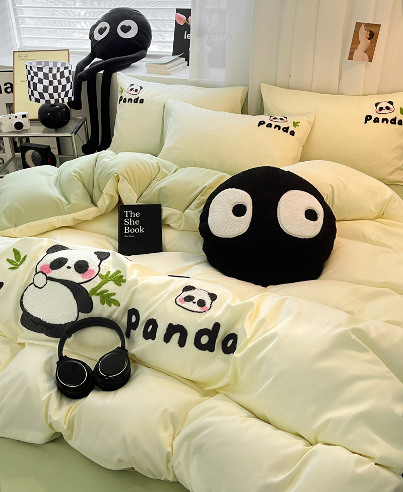 91家纺网 家纺一手货源 找家纺 沐慕家居 2024毛巾绣四件套 幸运熊猫-米色