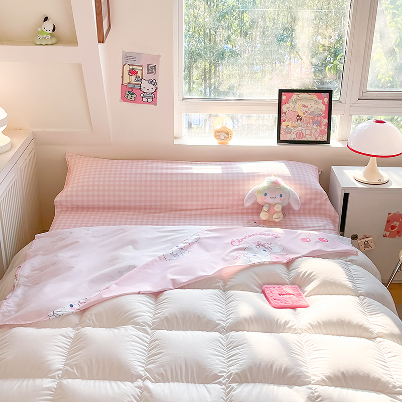 91家纺网 家纺一手货源 找家纺 金爱家 2024新款三丽鸥正版授权纯棉旅行隔脏睡袋火车出行睡袋系列（送同款收纳袋） 纯棉睡袋-奶油甜心玉桂狗