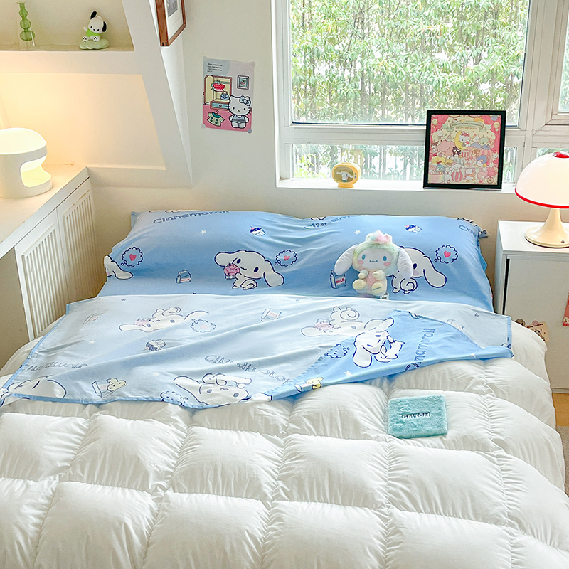 91家纺网 家纺一手货源 找家纺 金爱家 2024新款三丽鸥正版授权纯棉旅行隔脏睡袋火车出行睡袋系列（送同款收纳袋） 纯棉睡袋-牛奶玉桂狗