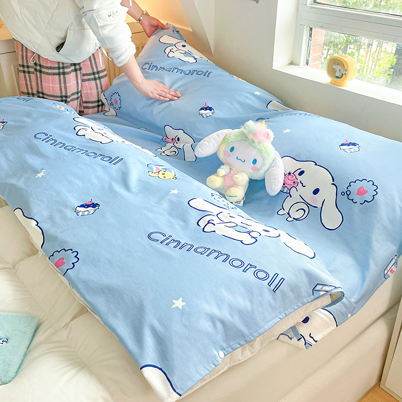 91家纺网 家纺一手货源 找家纺 金爱家 2024新款三丽鸥正版授权纯棉旅行隔脏睡袋火车出行睡袋系列（送同款收纳袋） 纯棉睡袋-牛奶玉桂狗