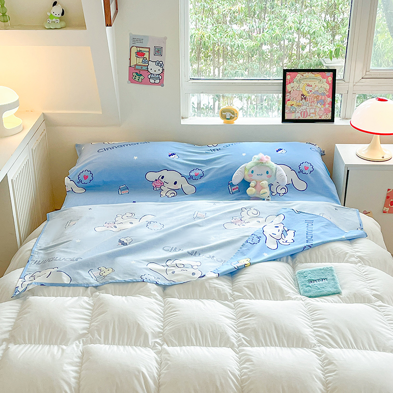 91家纺网 家纺一手货源 找家纺 金爱家 2024新款三丽鸥正版授权纯棉旅行隔脏睡袋火车出行睡袋系列（送同款收纳袋） 纯棉睡袋-牛奶玉桂狗