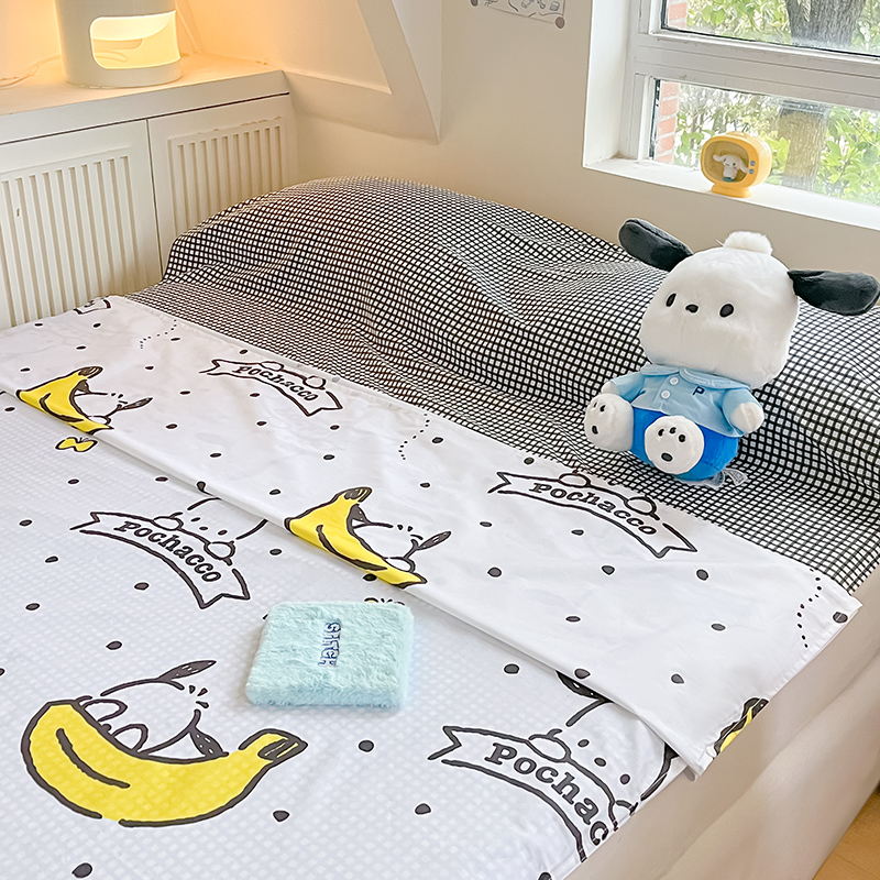 91家纺网 家纺一手货源 找家纺 金爱家 2024新款三丽鸥正版授权纯棉旅行隔脏睡袋火车出行睡袋系列（送同款收纳袋） 纯棉睡袋-香蕉帕恰狗