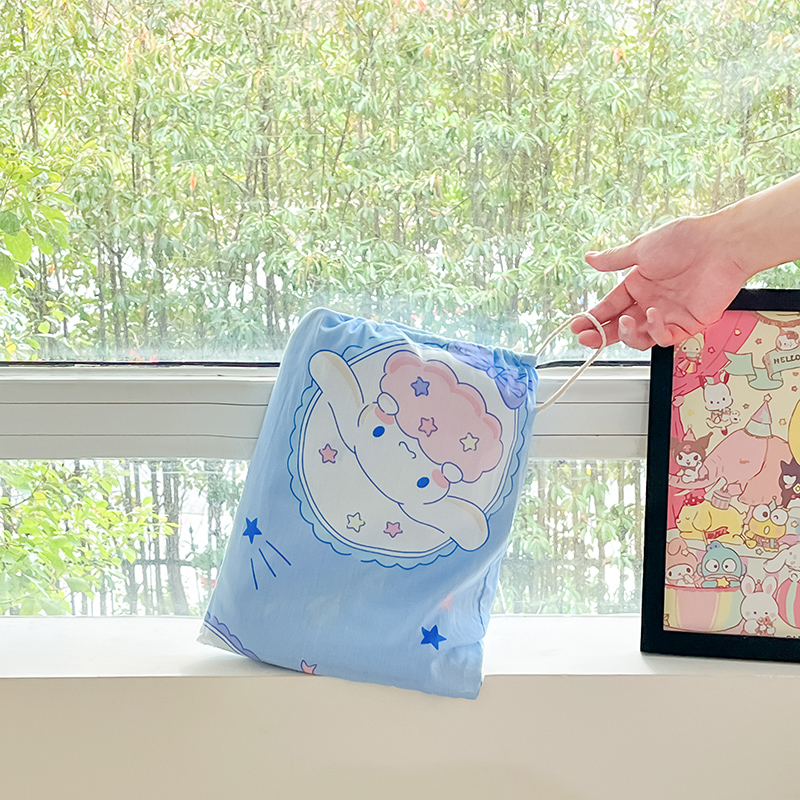 91家纺网 家纺一手货源 找家纺 金爱家 2024新款三丽鸥正版授权纯棉旅行隔脏睡袋火车出行睡袋系列（送同款收纳袋） 纯棉睡袋-玉桂狗