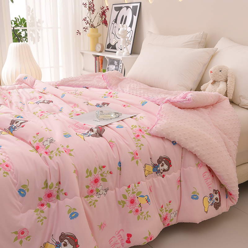 91家纺网 家纺一手货源 找家纺 艾兜坊 2024新款A类针织凉感大豆夏被 白雪公主