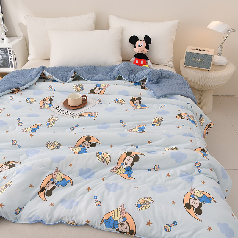 91家纺网 家纺一手货源 找家纺 艾兜坊 2024新款A类针织凉感大豆夏被 晚安米奇