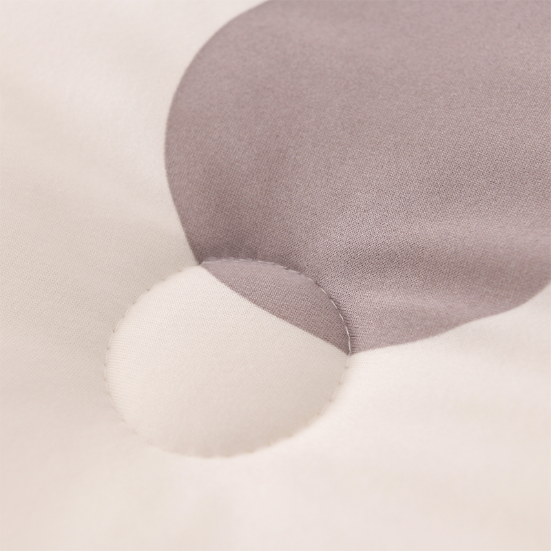 91家纺网 家纺一手货源 找家纺 艾兜坊 2024新款A类针织凉感大豆夏被 圆点米妮