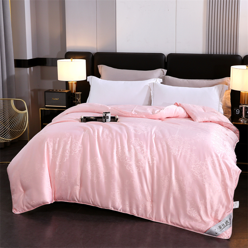 91家纺网 家纺一手货源 找家纺 （总）恒鑫家纺 2025新款提花蚕丝被